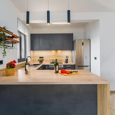 Beautiful Stefany With Pool In Porec *