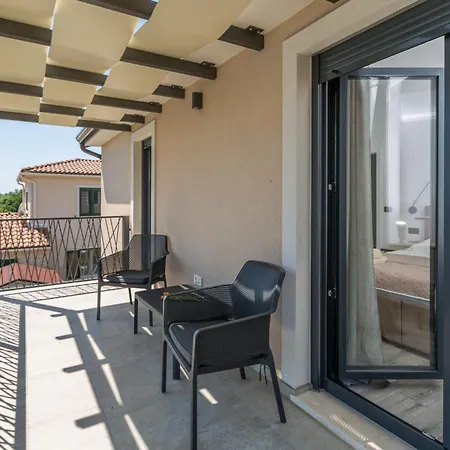 别墅 Beautiful Stefany With Pool In Porec *