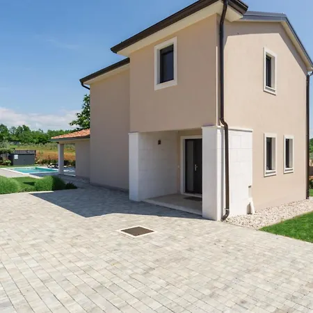 Vila Beautiful Stefany With Pool In Porec *