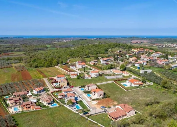 Vila Beautiful Stefany With Pool In Porec *